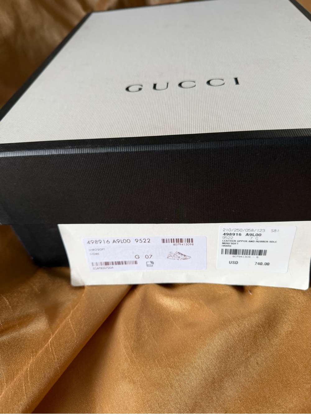 Gucci White Lid Black Base Logo Gift Box with Retail Label